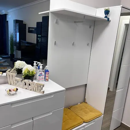 Dylara De Lux Apartament *